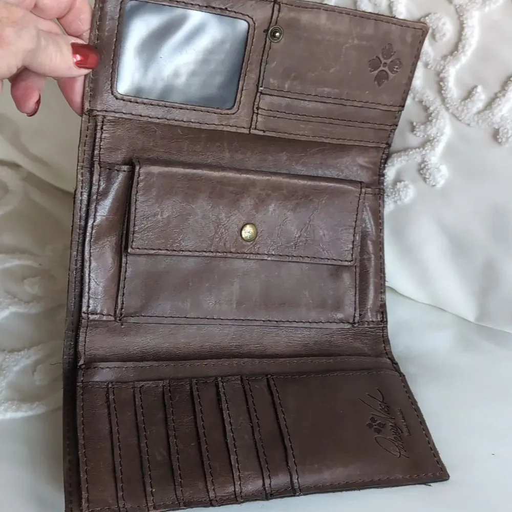 Patricia Nash Italian Antique Brown 🤎 Basket Weave Design Trifold Wallet- Rare